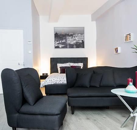 Apartamento La Petite Bourgogne Dijon Habitación foto